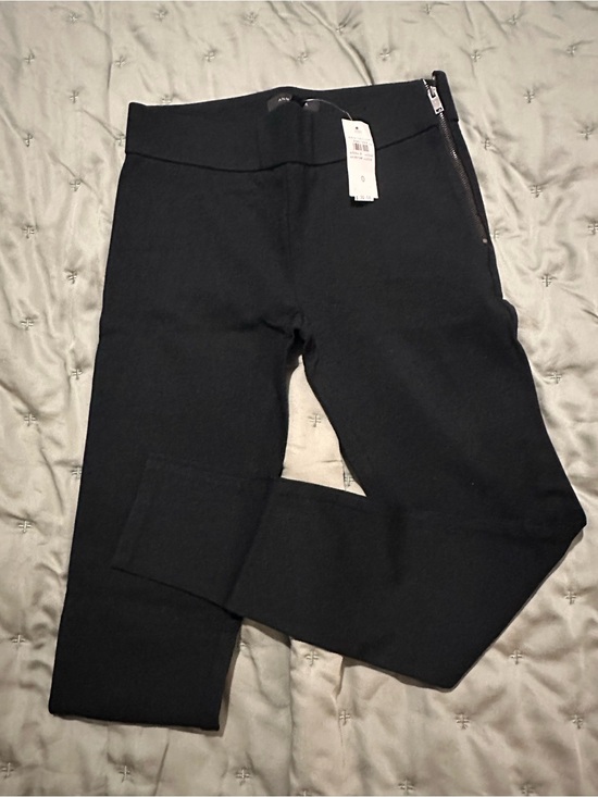 Ann Taylor Pants - NWT Ann Taylor Black Ponte Side-Zip Slim Pants